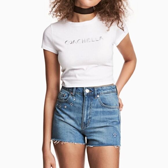 H&M Loves Coachella Daydreamer Shorts - Picture 1 of 8